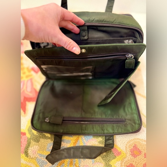 PRADA Unisex Vanity Bag/Multi-Compartment Pouch Handbag Tessuto Nylon Green - Picture 12 of 16